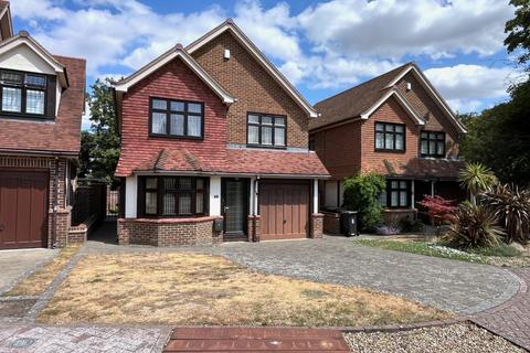 4 bedroom detached house for sale, Tudor Close, Northfleet, Gravesend, DA11