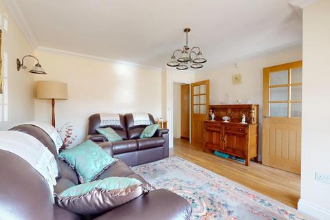 4 bedroom detached house for sale, Tudor Close, Northfleet, Gravesend, DA11