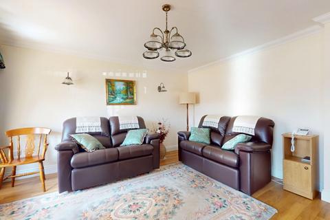 4 bedroom detached house for sale, Tudor Close, Northfleet, Gravesend, DA11