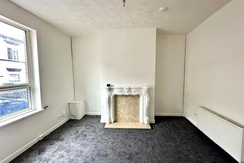 2 bedroom terraced house for sale, Regent Street, Bury