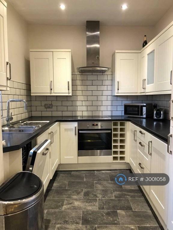 Apartment in York - View 2