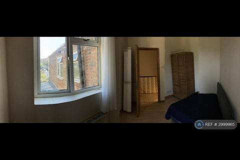 undefined, Blackhorse Lane, London, E17
