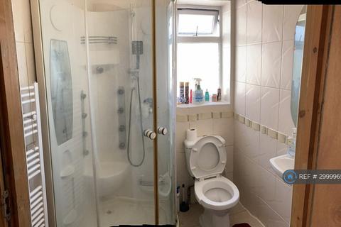 undefined, Blackhorse Lane, London, E17