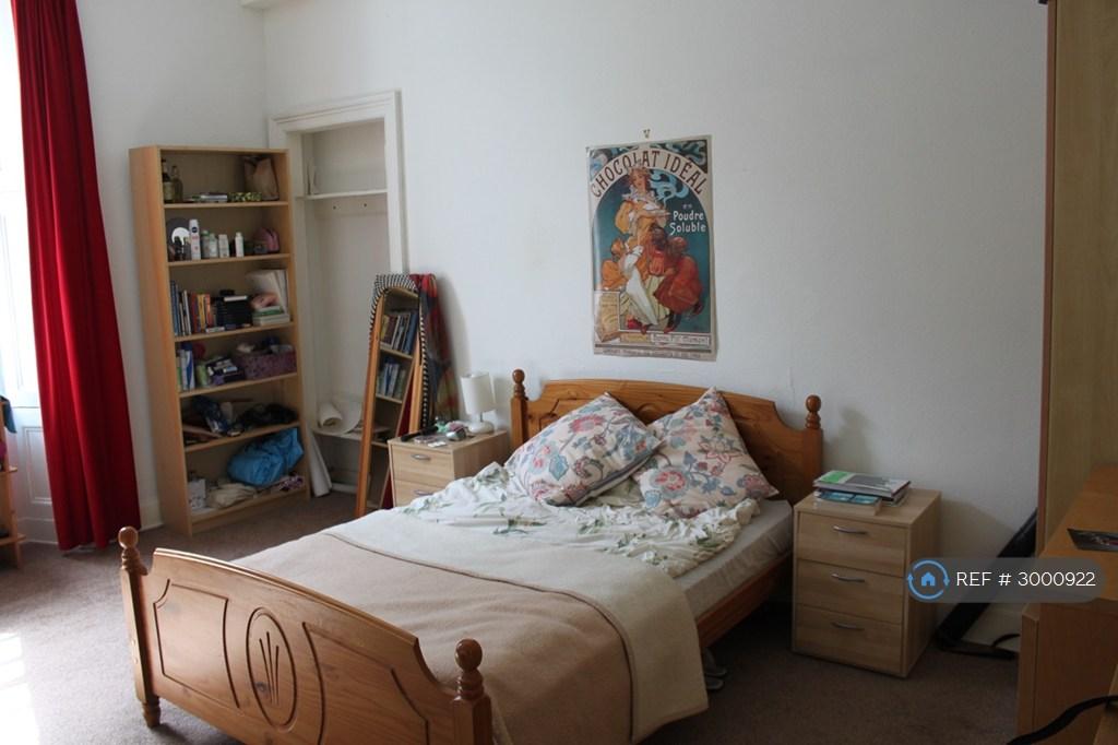 Apartment in Edinburgh, Southside - More