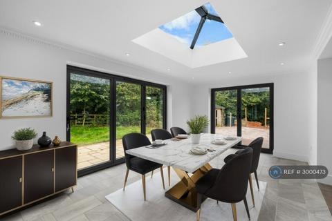 5 bedroom detached house to rent, Rugby Road, Lutterworth, LE17
