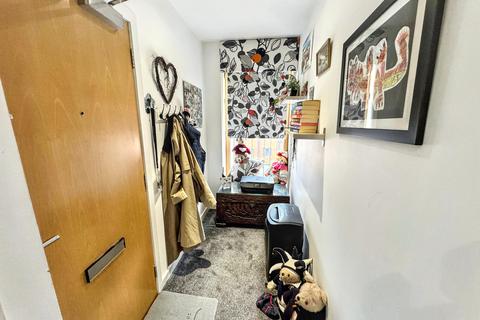 2 bedroom penthouse for sale, Ascot Gate, Glasgow G12
