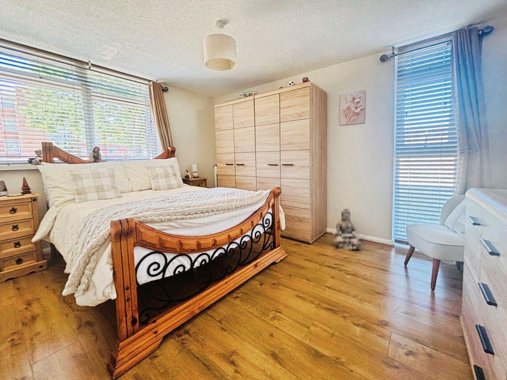 Apartment in Sutton Coldfield, Reddicap Heath - View 3