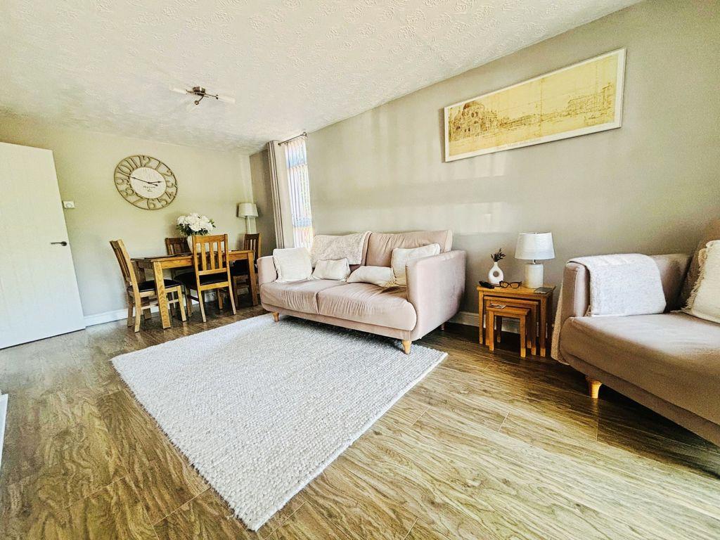 Apartment in Sutton Coldfield, Reddicap Heath - View 4