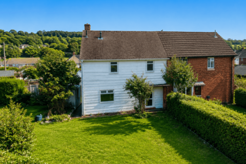 3 bedroom semi-detached house to rent, 33 Millbrook Road, Springfield, Pontllanfraith, Blackwood, NP12 2AL