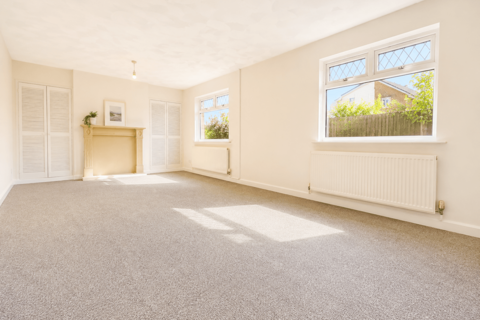 3 bedroom semi-detached house to rent, 33 Millbrook Road, Springfield, Pontllanfraith, Blackwood, NP12 2AL