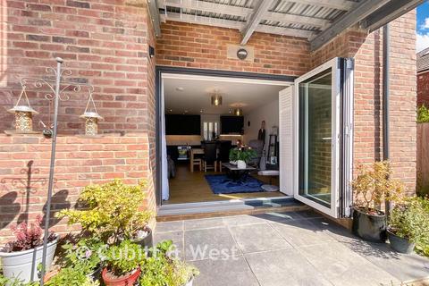 2 bedroom ground floor flat for sale, Salvington Road, Worthing, West Sussex