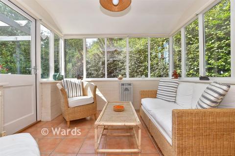 3 bedroom detached house for sale, Bayview Road, Kingsdown, Kent