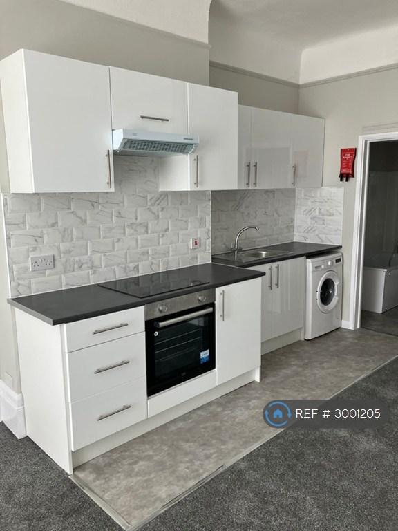 Apartment in London - View 3