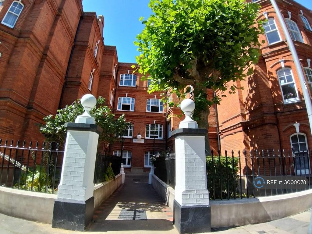 Apartment in London - View 2