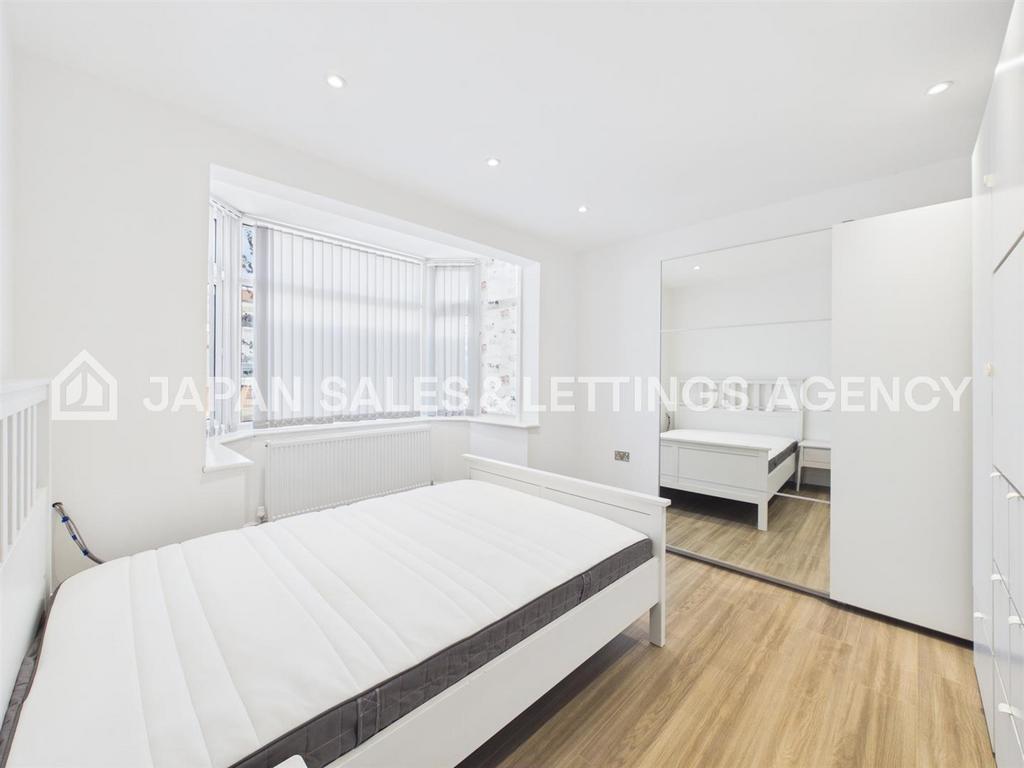 Apartment in London - View 2