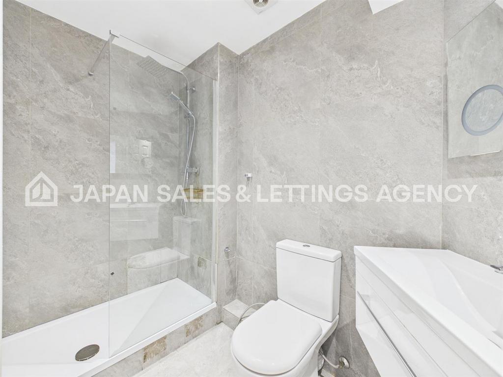 Apartment in London - View 5