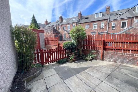 3 bedroom end of terrace house for sale, Elmview Road, Sheffield, S9 1NE