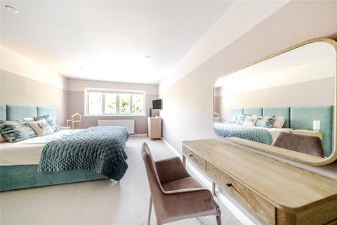 4 bedroom detached house to rent, Charters Road, Sunningdale, Berkshire, SL5