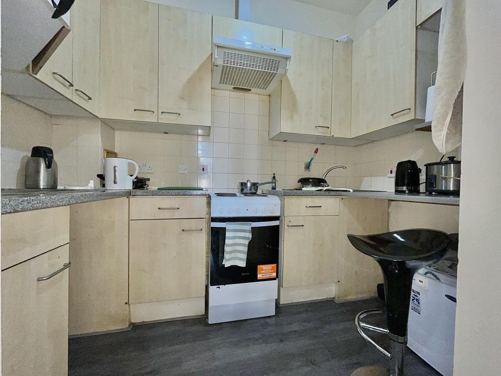 Apartment in London - View 5