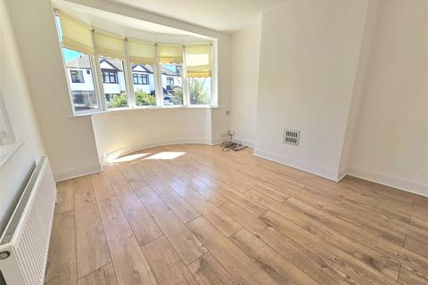 2 bedroom maisonette to rent, Granton Avenue, Upminster, Essex, RM14