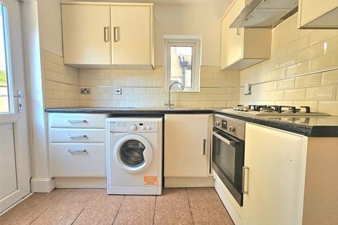 2 bedroom maisonette to rent, Granton Avenue, Upminster, Essex, RM14