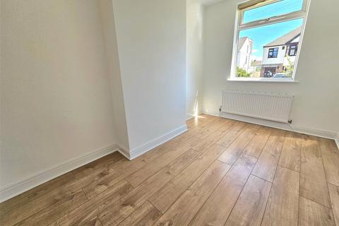 2 bedroom maisonette to rent, Granton Avenue, Upminster, Essex, RM14