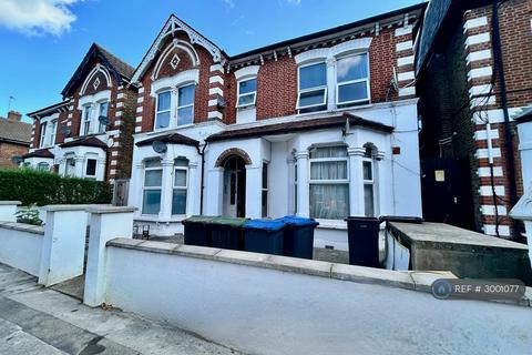 1 bedroom flat to rent, Whitworth Road, London, SE25