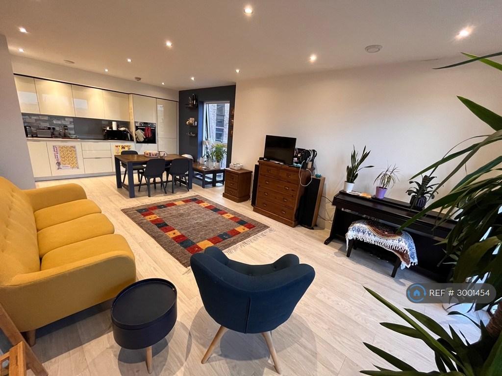 Apartment in London - More