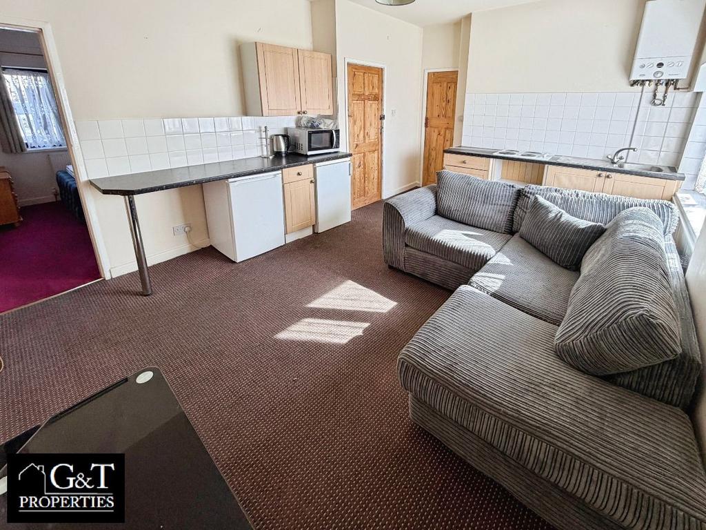 Living Room/Kitchen