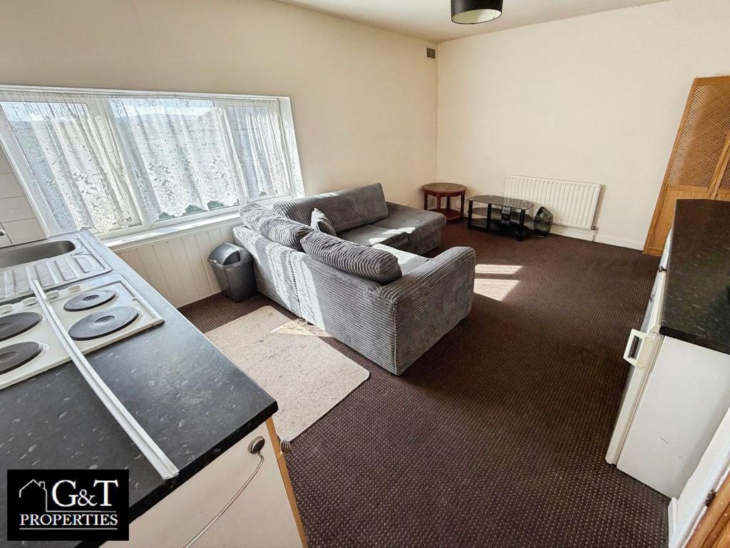 Living Room/Kitchen