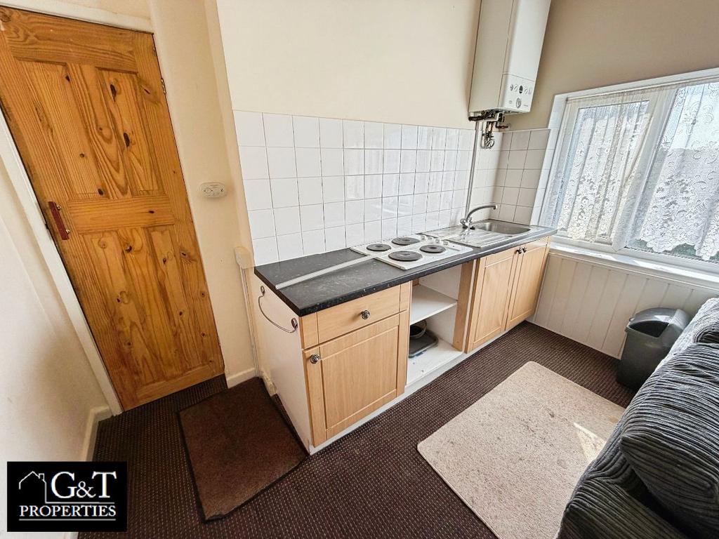 Living Room/Kitchen