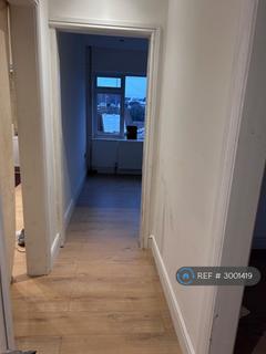 3 bedroom bungalow to rent, Windermere Crescent, Worthing, BN12