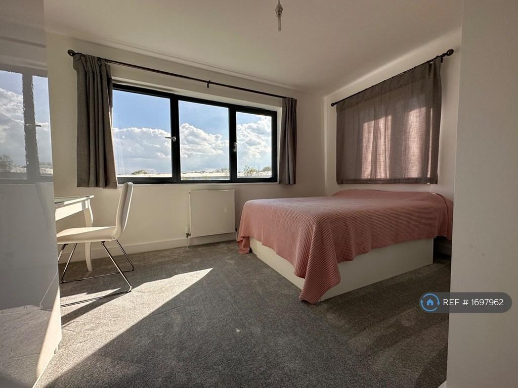 House in London - View 5