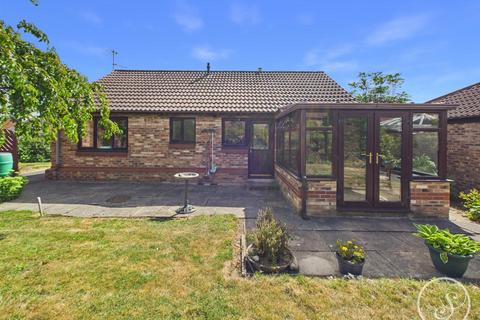 2 bedroom detached bungalow for sale, Temple Grove, Leeds