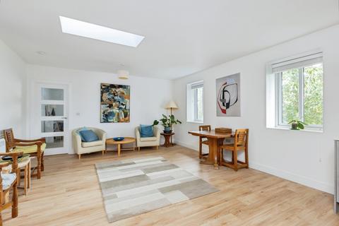 1 bedroom flat for sale, Brutus Centre, Totnes, Devon, TQ9