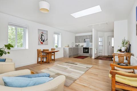 1 bedroom flat for sale, Brutus Centre, Totnes, Devon, TQ9