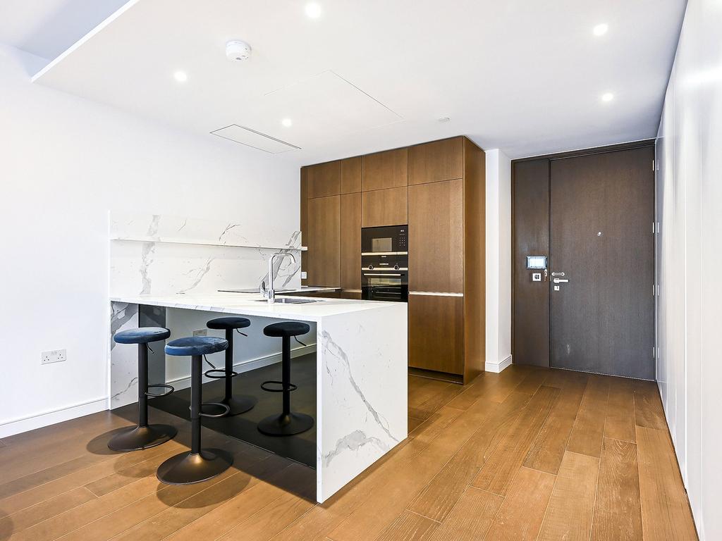 Apartment in London - More