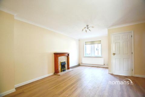 3 bedroom terraced house to rent, Holly Cottage Mews, Uxbridge, UB8