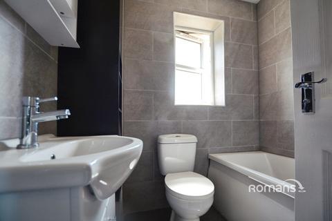 3 bedroom terraced house to rent, Holly Cottage Mews, Uxbridge, UB8