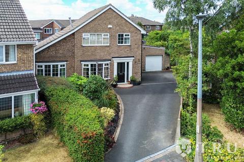 5 bedroom detached house for sale, Fernhurst Close, Mirfield, WF14