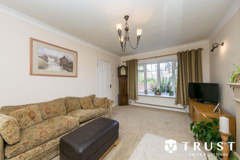 5 bedroom detached house for sale, Fernhurst Close, Mirfield, WF14