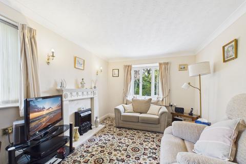 2 bedroom flat for sale, Black Moss Lane, Hillside Court Black Moss Lane, L39