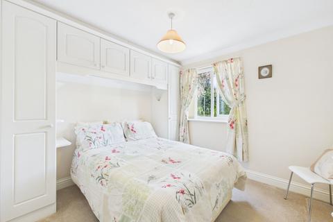 2 bedroom flat for sale, Black Moss Lane, Hillside Court Black Moss Lane, L39