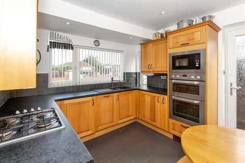 2 bedroom detached bungalow for sale, Oundle Road, Thrapston, Kettering