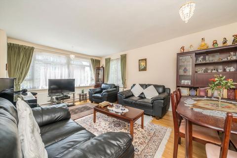 Daylesford Avenue, London SW15