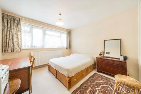undefined, Daylesford Avenue, London SW15