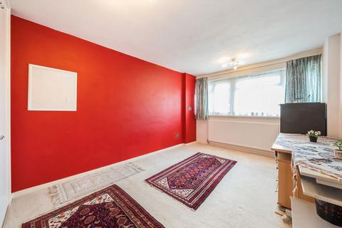 undefined, Daylesford Avenue, London SW15
