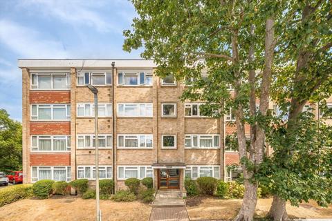 undefined, Daylesford Avenue, London SW15