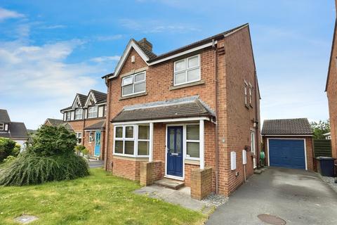 4 bedroom detached house for sale, Kenilworth Close, Mirfield, WF14