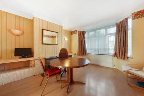 4 bedroom semi-detached house for sale, Pinner Park Gardens, Harrow HA2